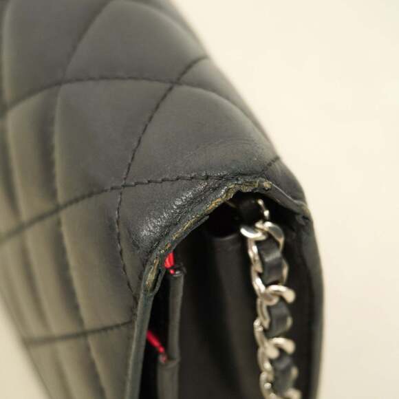 CHANEL Black Lambskin Leather Wallet - Picture 8 of 14